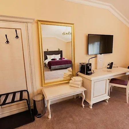 4cardinal's Boutique Hotel Braşov