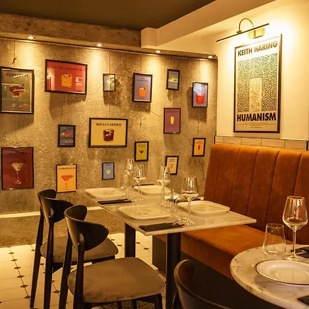 Hotel 4cardinal's Boutique