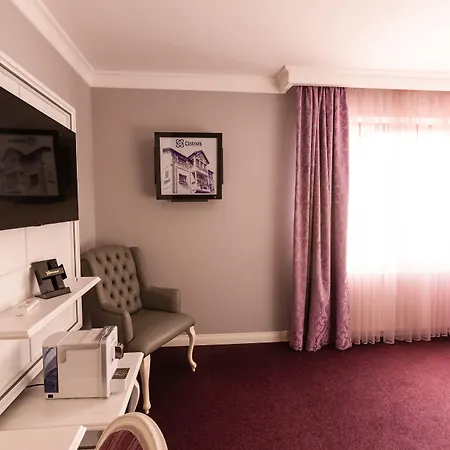 4cardinal's Boutique 3*