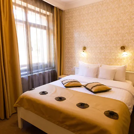 4cardinals Boutique 3* Brașov