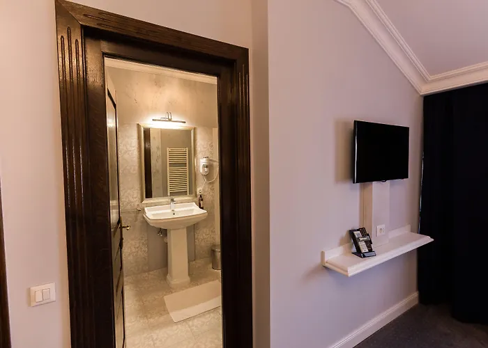 4cardinals Boutique Brasov