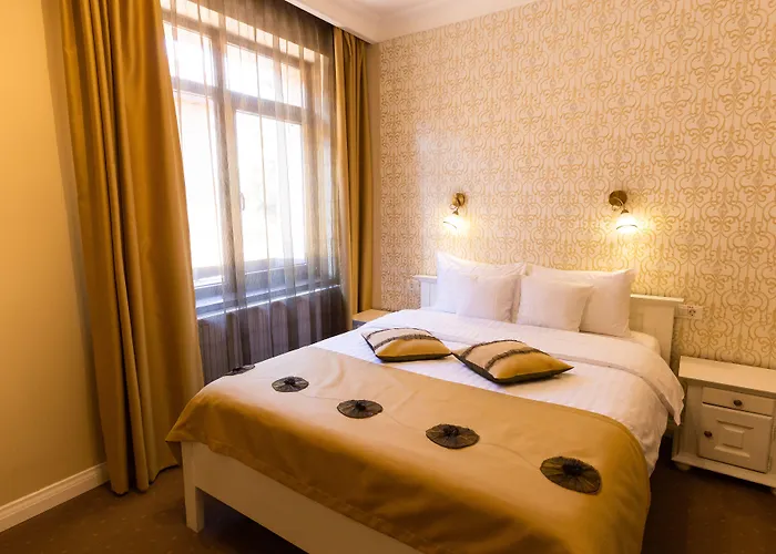 4cardinals Boutique 3* Брашов